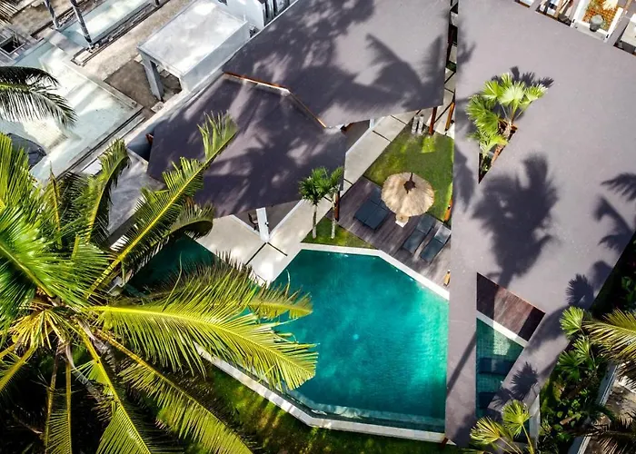Crazy Roof By Balisuperhost *